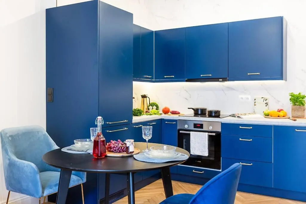 Modern, Elegant In The Heart Of Warsaw. Apartment Poland